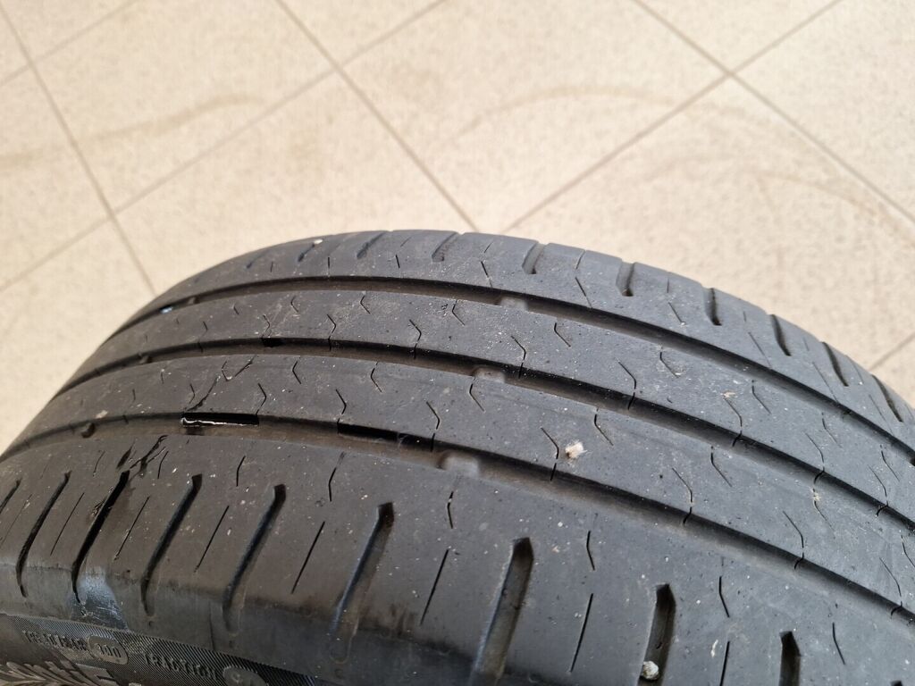 Opel Karl 2016 Musta