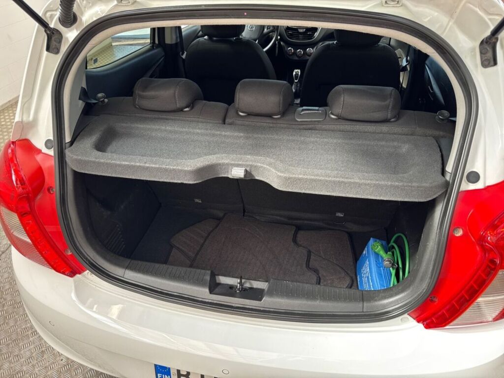 Opel Karl 2017 Valkoinen