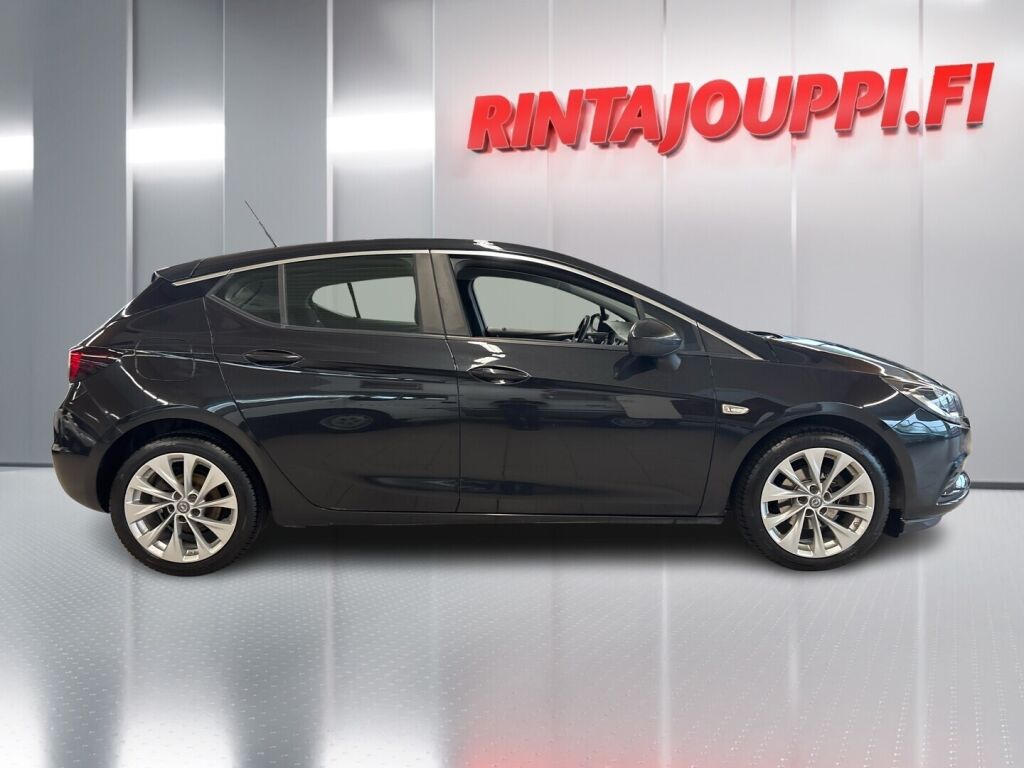 Opel Astra 2016 Musta
