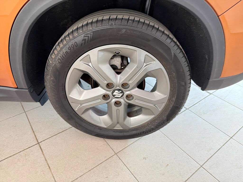 Suzuki Vitara 2016 Oranssi