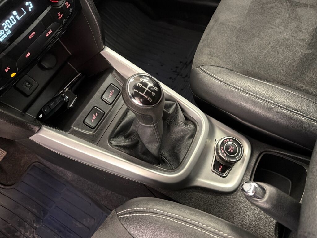 Suzuki Vitara 2016 Oranssi