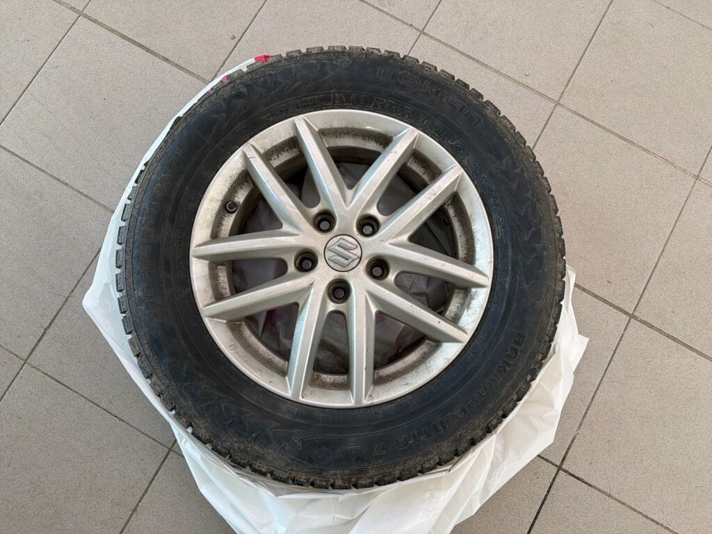Suzuki Vitara 2016 Oranssi