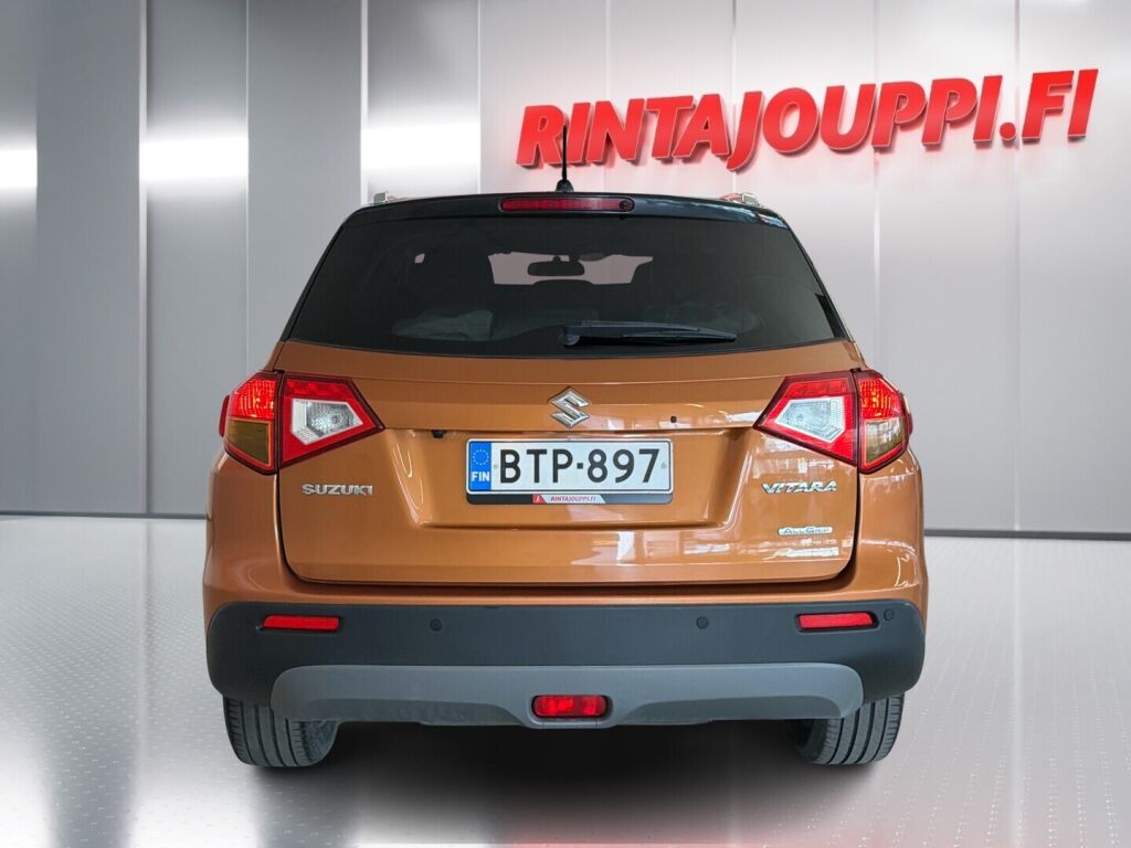 Suzuki Vitara 2016 Oranssi