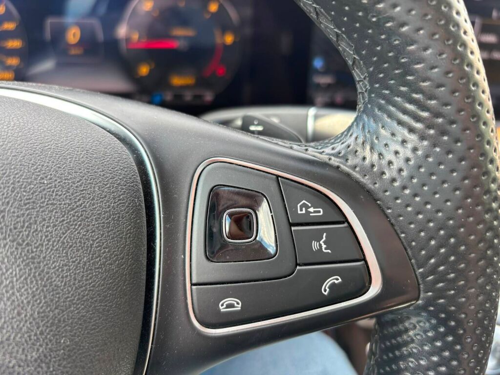 Mercedes-Benz E 2016 Vihreä