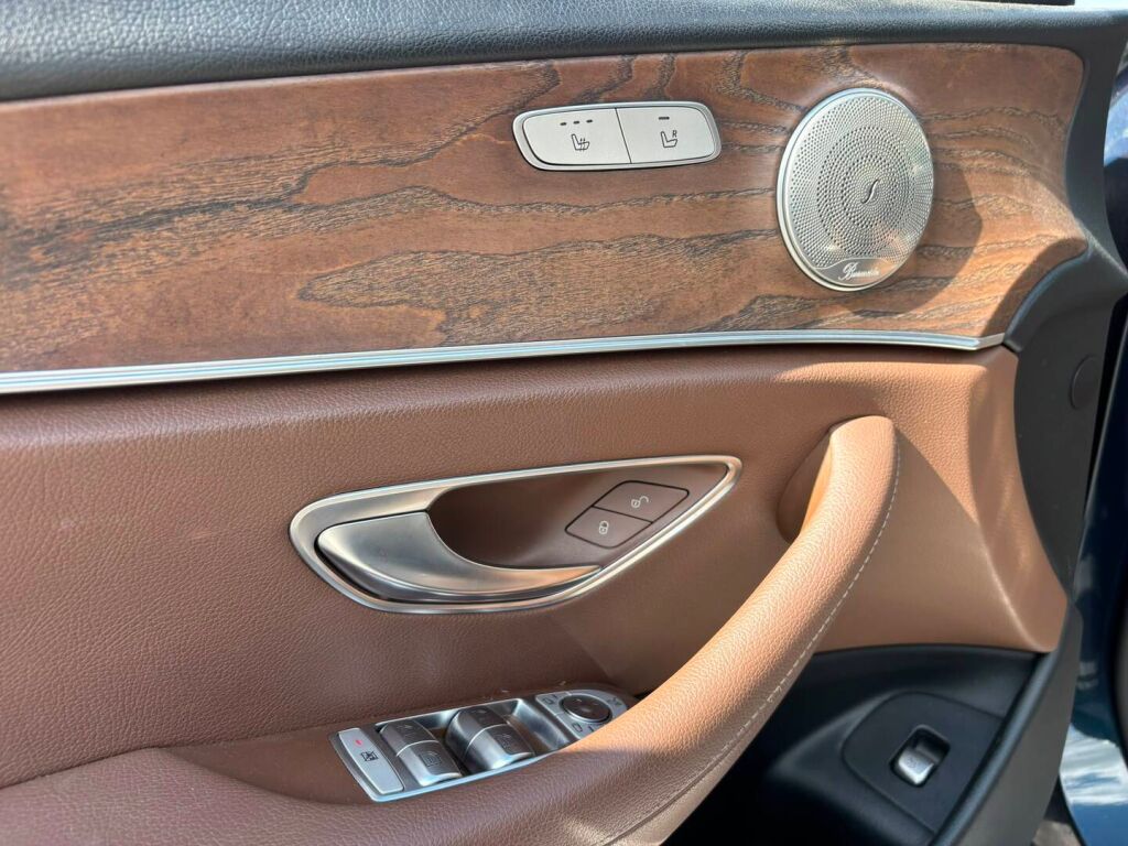 Mercedes-Benz E 2016 Vihreä