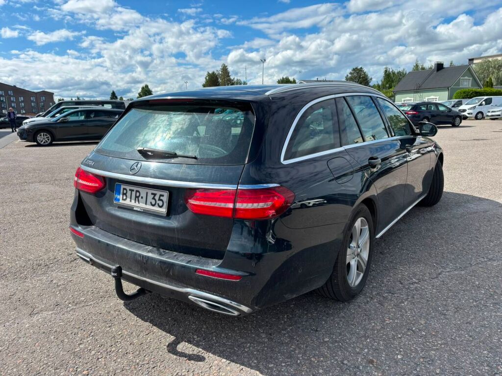Mercedes-Benz E 2016 Vihreä