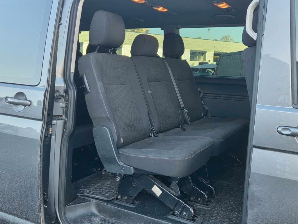 Volkswagen Caravelle 2016 Harmaa