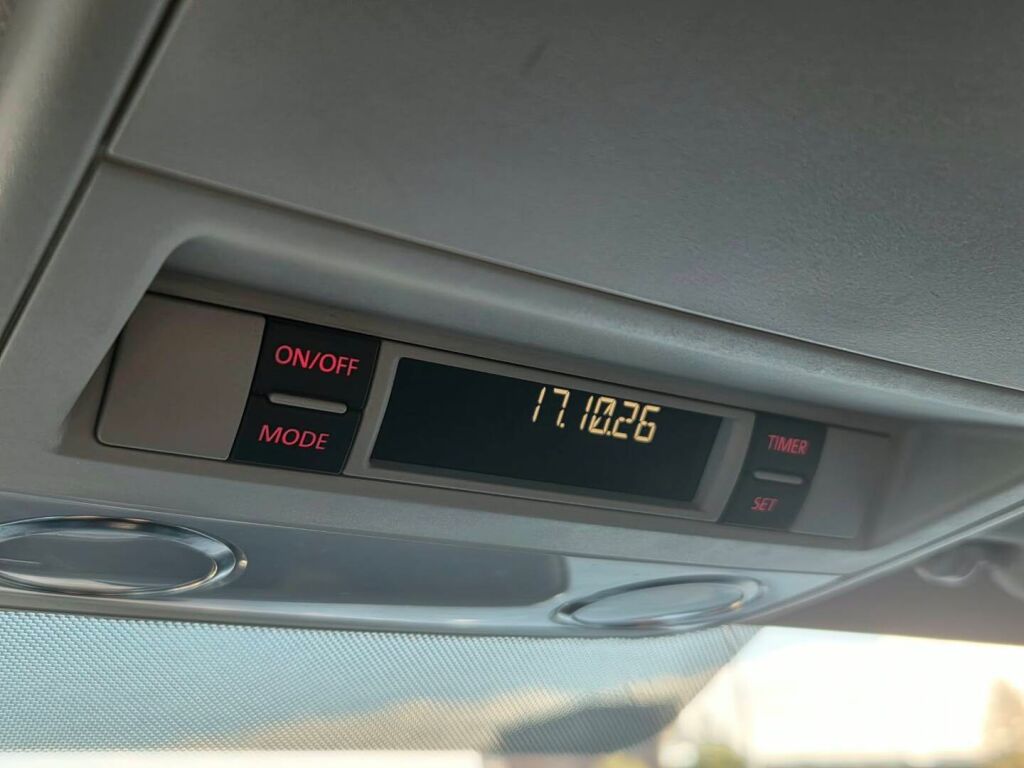 Volkswagen Caravelle 2016 Harmaa