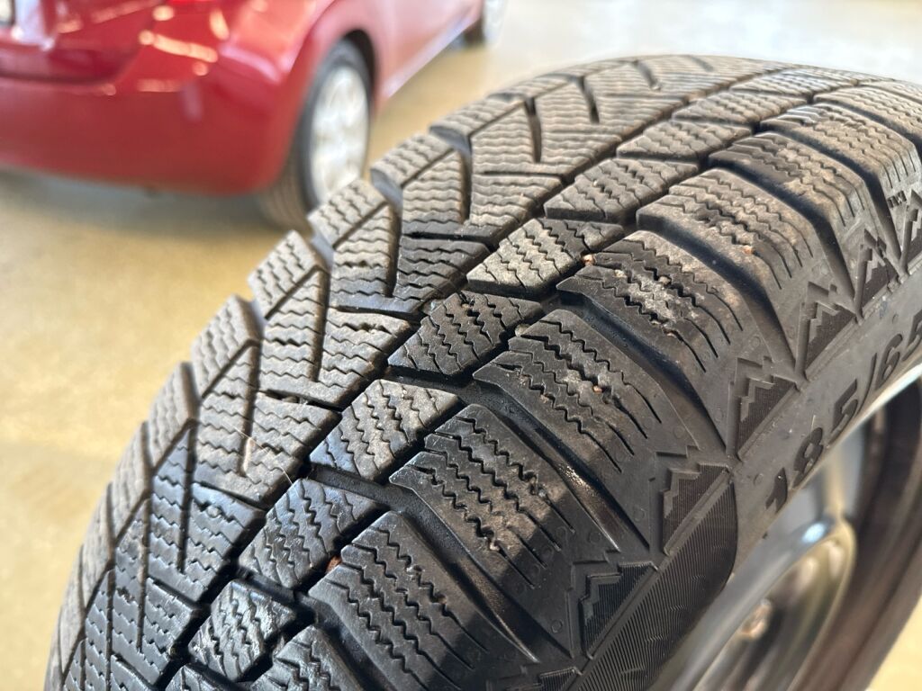 Nissan Note 2017 Punainen