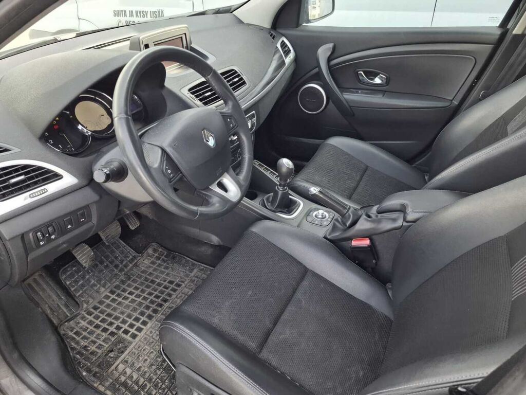 Renault Megane 2010 Musta
