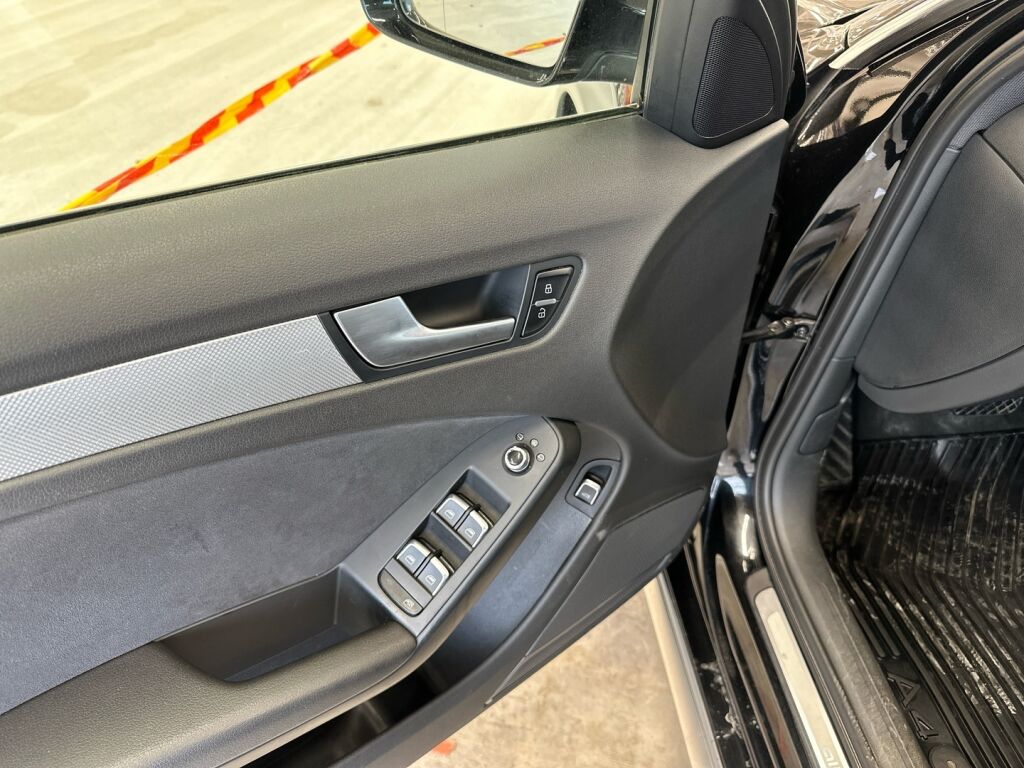Audi A4 allroad quattro 2014 Musta