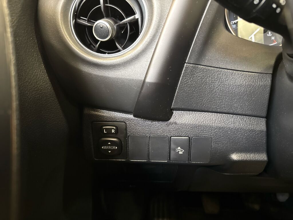 Toyota Corolla 2017 Sininen