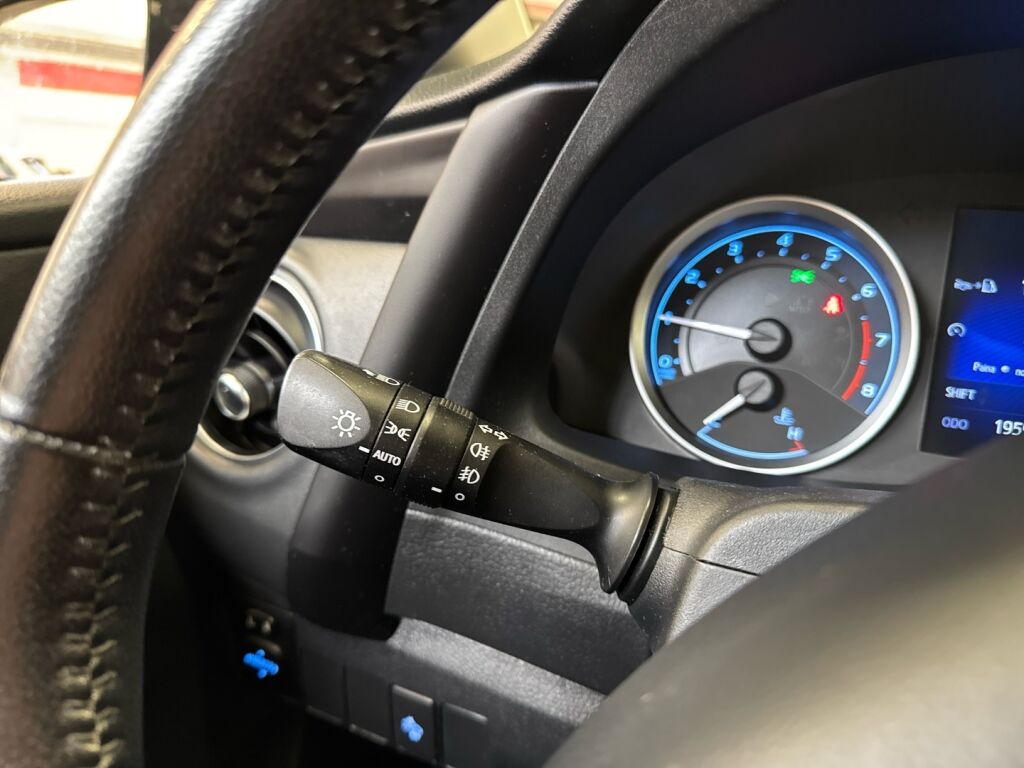 Toyota Corolla 2017 Sininen