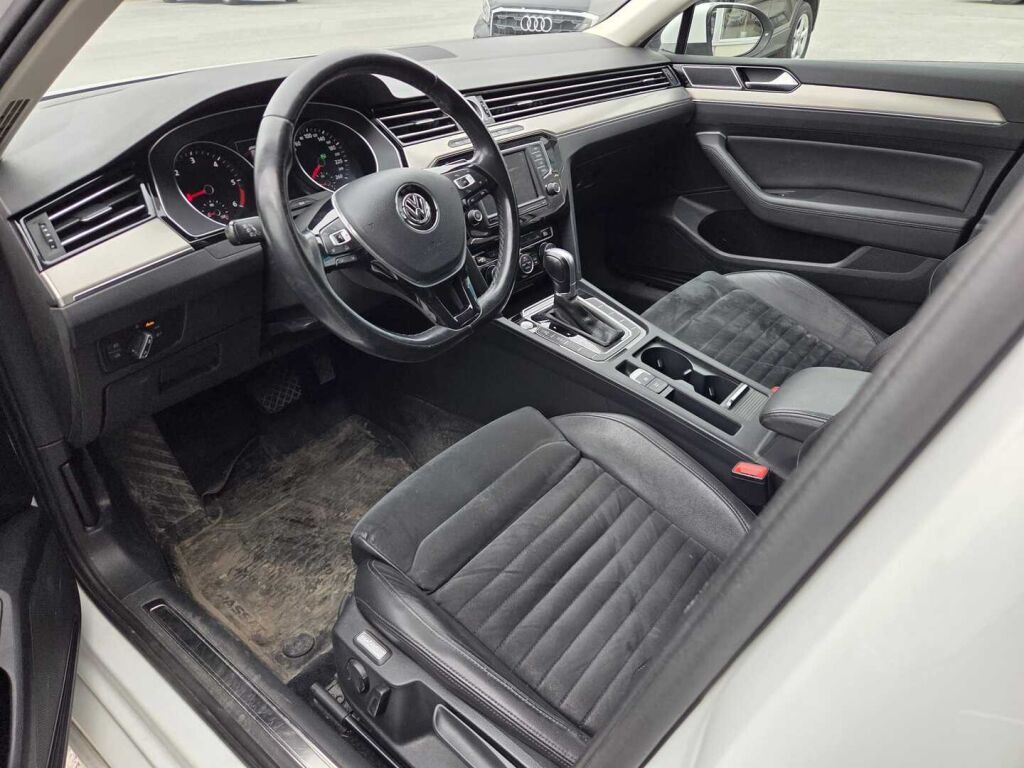 Volkswagen Passat 2017 Valkoinen