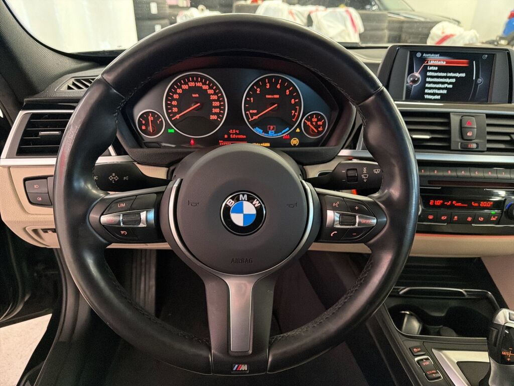 BMW 330 2017 Musta