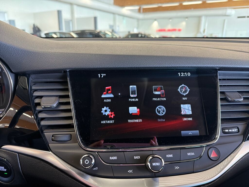 Opel Astra 2017 Punainen