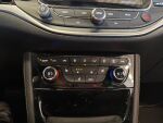 Opel Astra 2017 Punainen