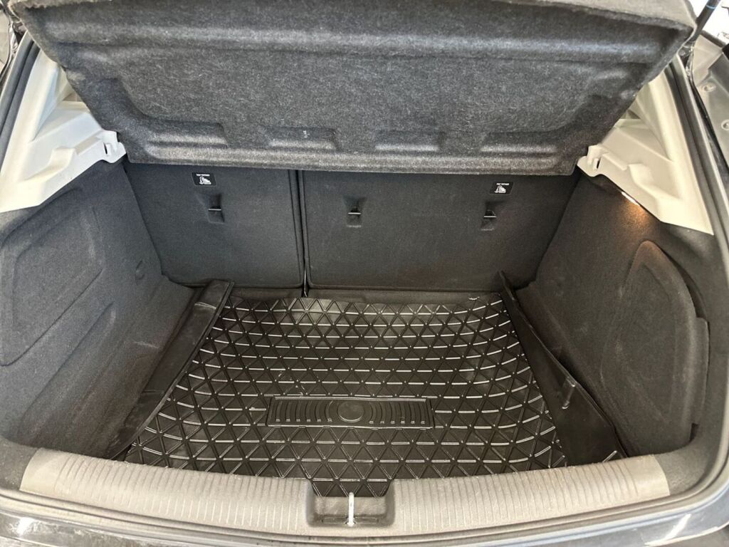 Opel Astra 2017 Musta