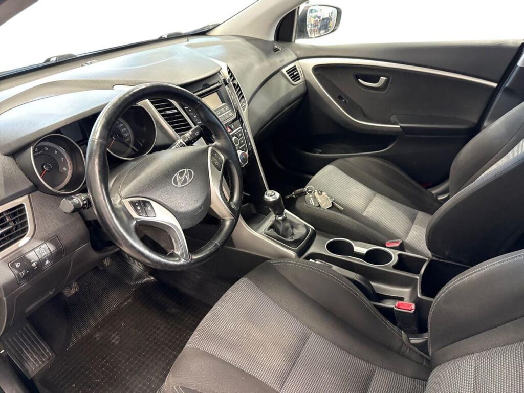 Hyundai i30 5d 2016 Valkoinen
