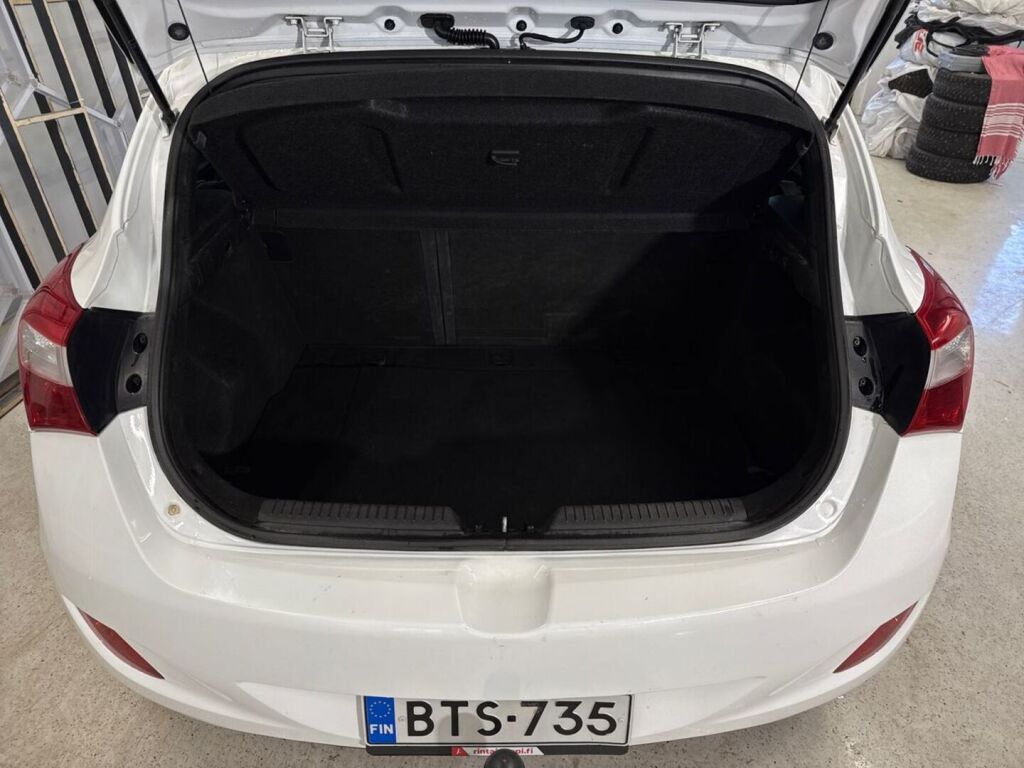 Hyundai i30 5d 2016 Valkoinen