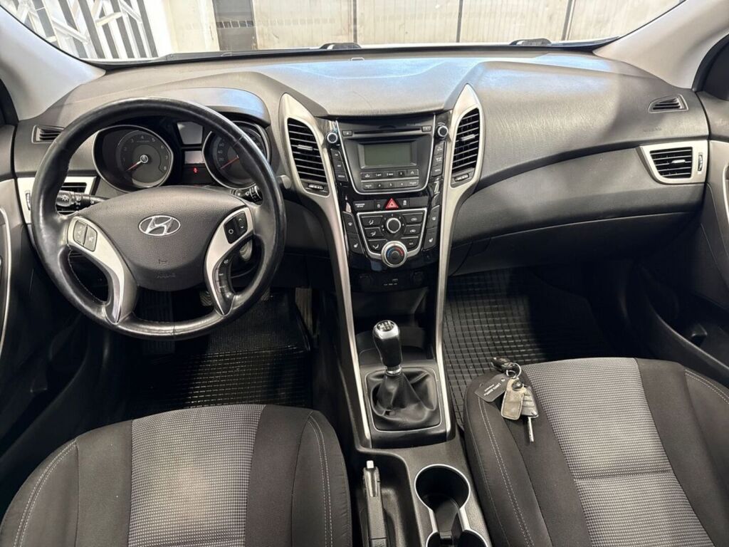 Hyundai i30 5d 2016 Valkoinen