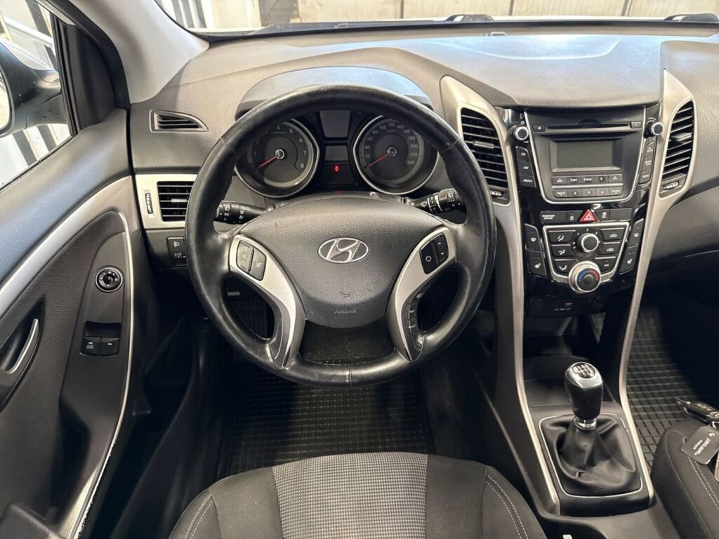 Hyundai i30 5d 2016 Valkoinen