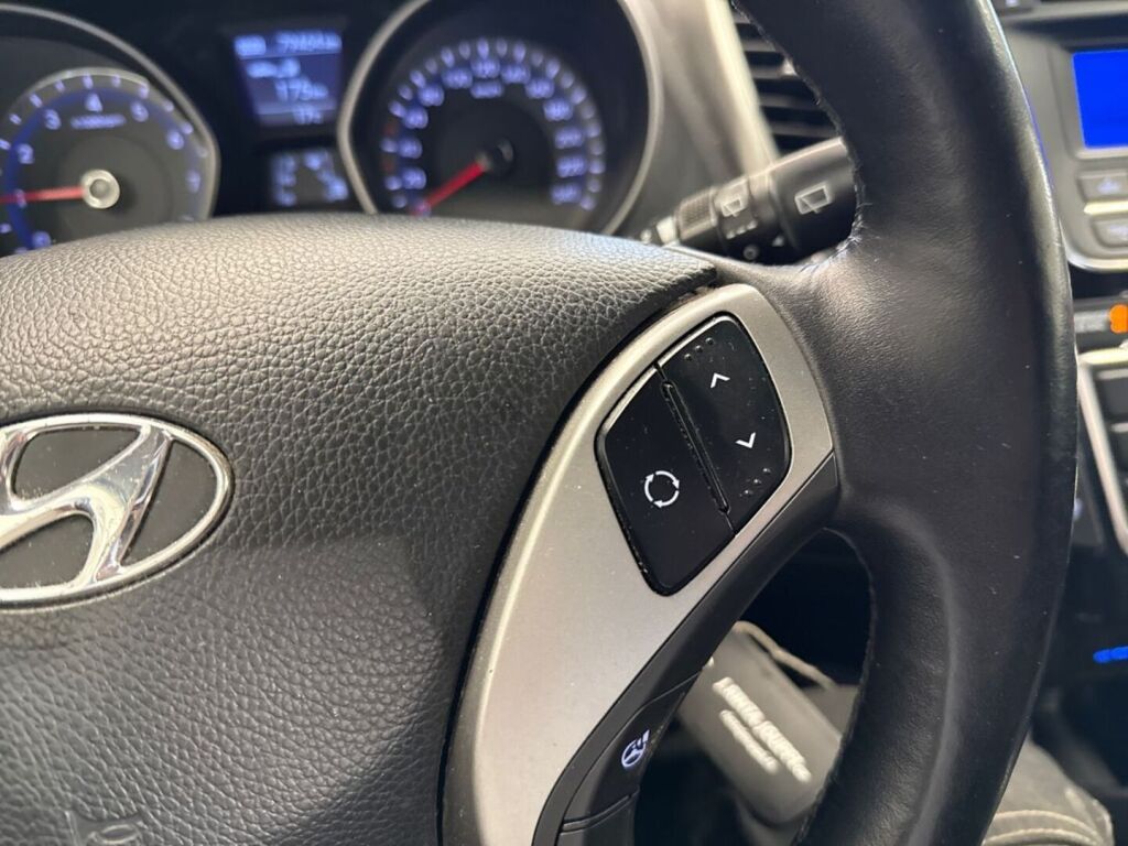 Hyundai i30 5d 2016 Valkoinen