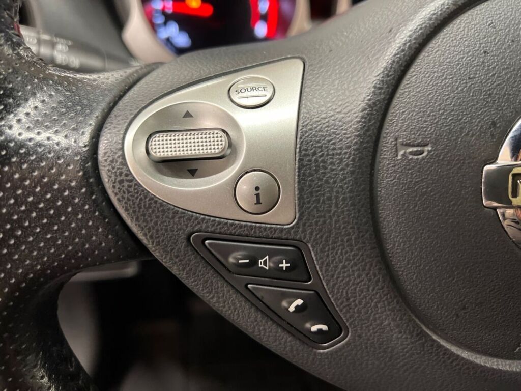 Nissan Juke 2016 Musta