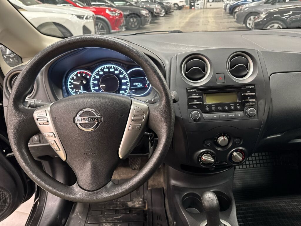 Nissan Note 2017 Musta