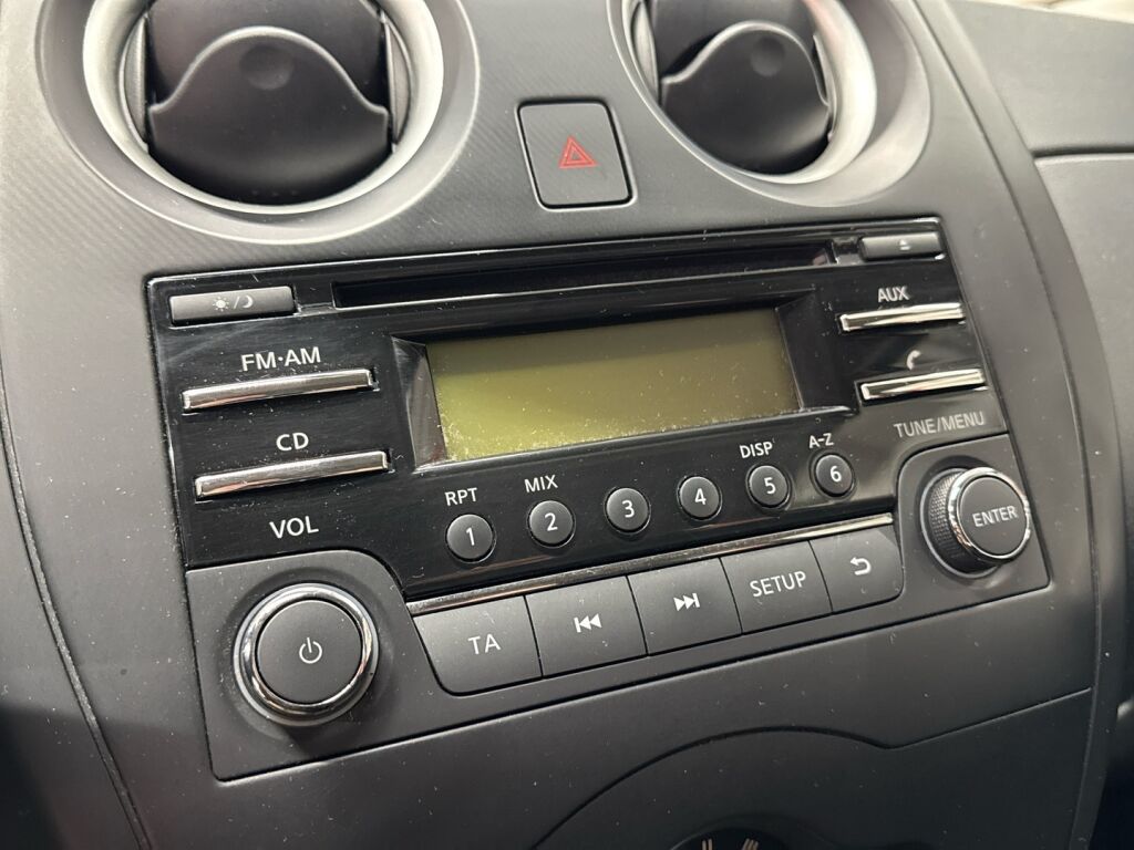 Nissan Note 2017 Musta