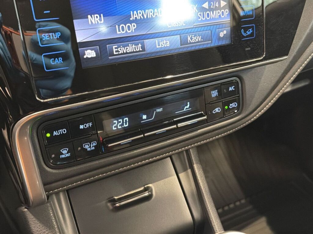 Toyota Auris 2016 Hopea