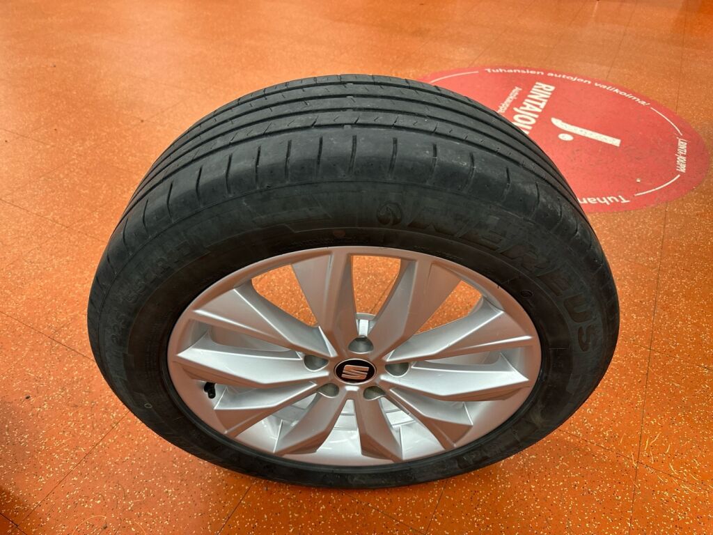 Seat Ateca 2017 Ruskea (beige)