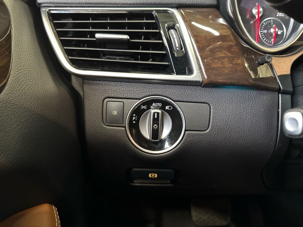 Mercedes-Benz GLE 2016 Musta