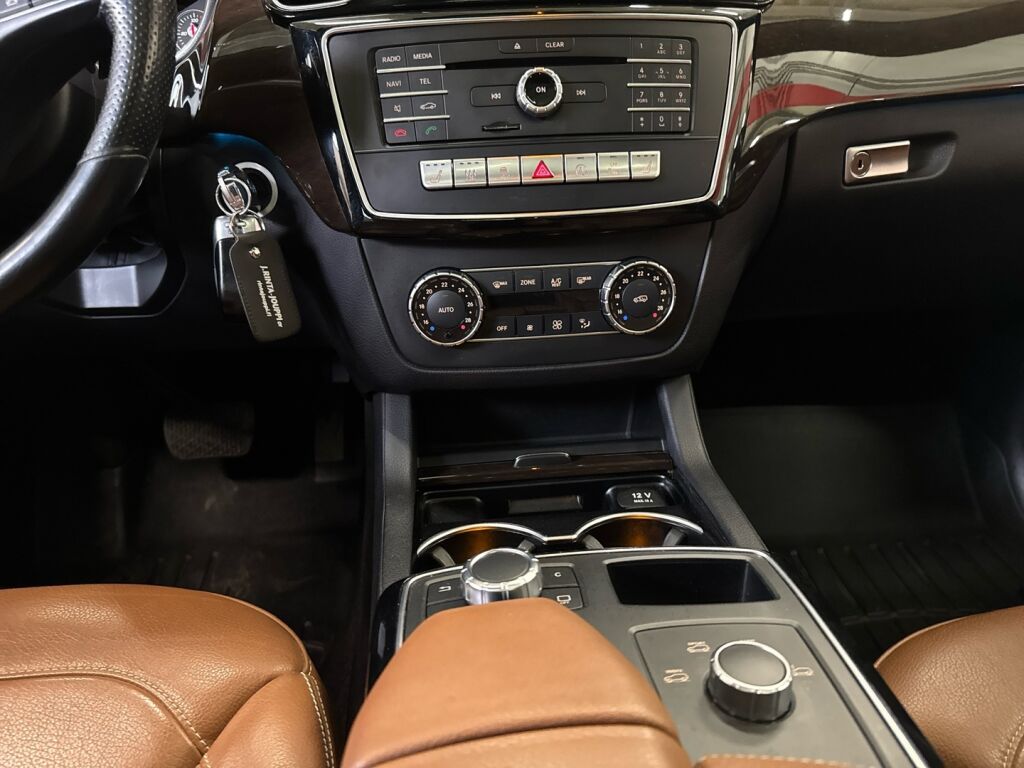 Mercedes-Benz GLE 2016 Musta