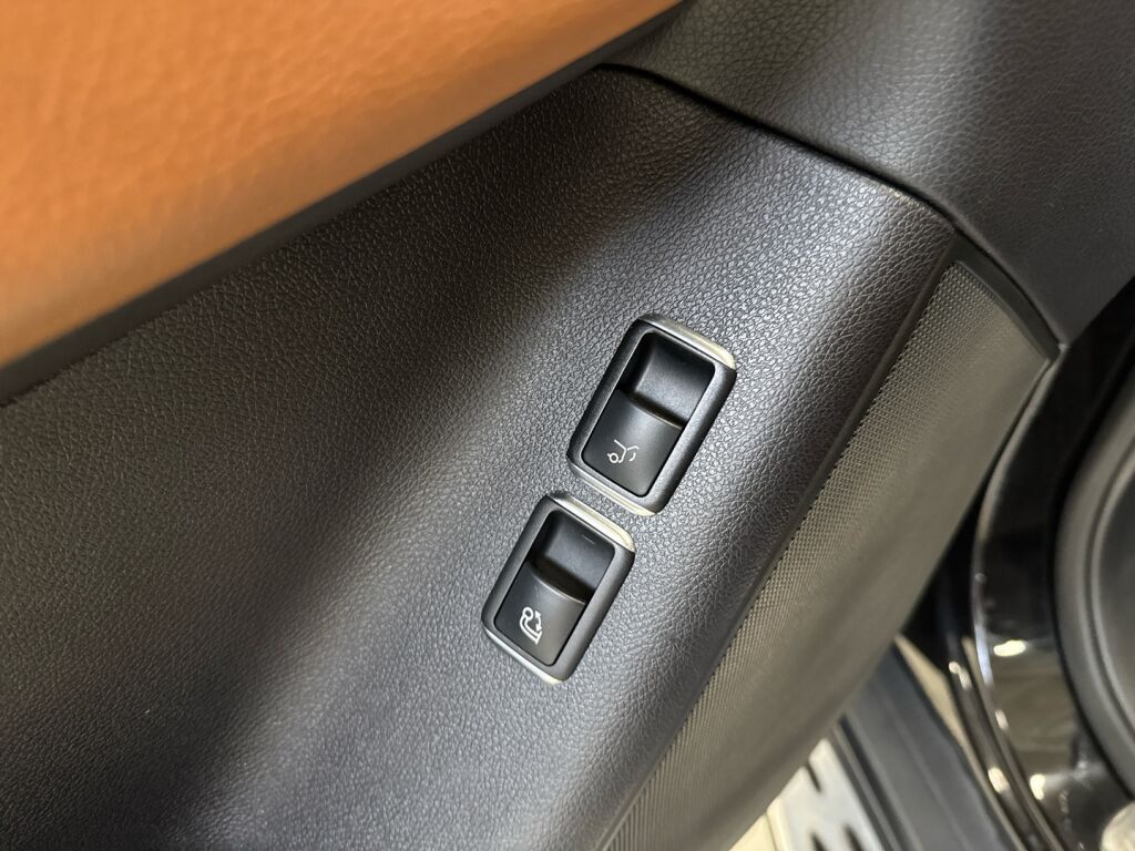 Mercedes-Benz GLE 2016 Musta