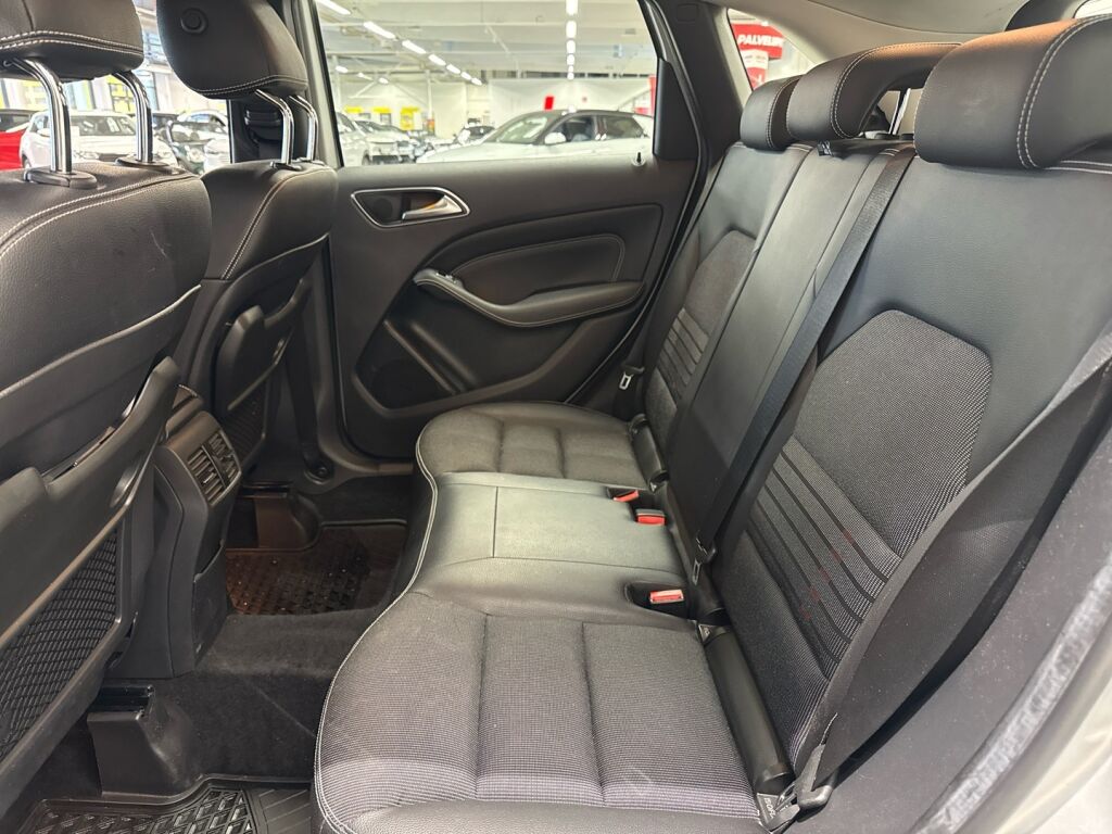 Mercedes-Benz B 2015 Harmaa