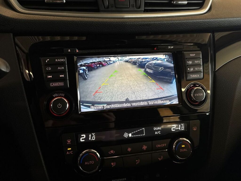 Nissan Qashqai 2017 Musta