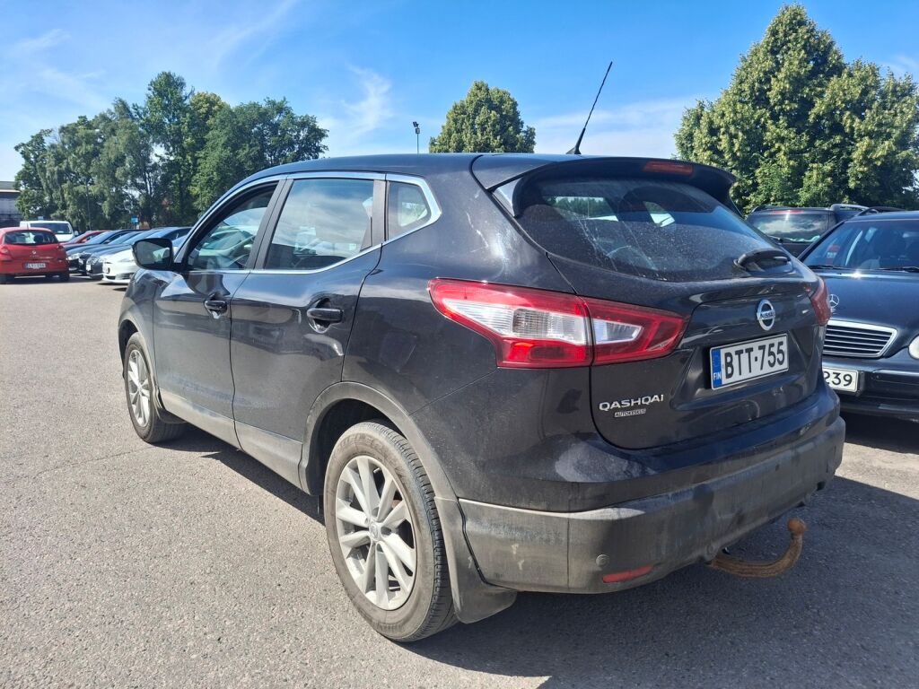 Nissan Qashqai 2017 Musta