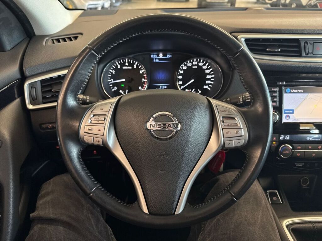 Nissan Qashqai 2017 Musta