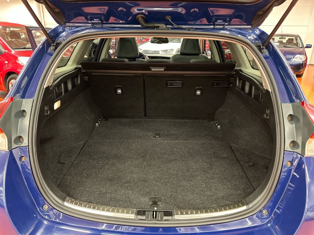 Toyota Auris 2017 Sininen