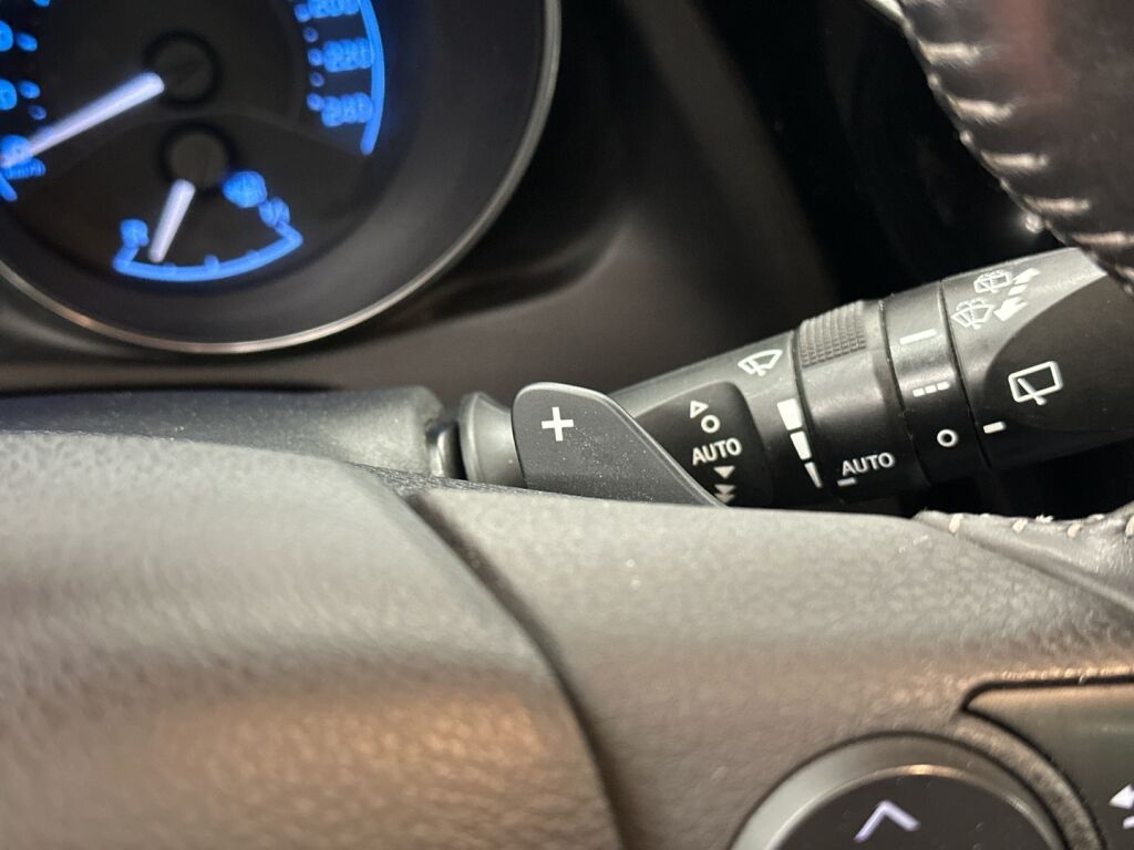 Toyota Auris 2017 Sininen