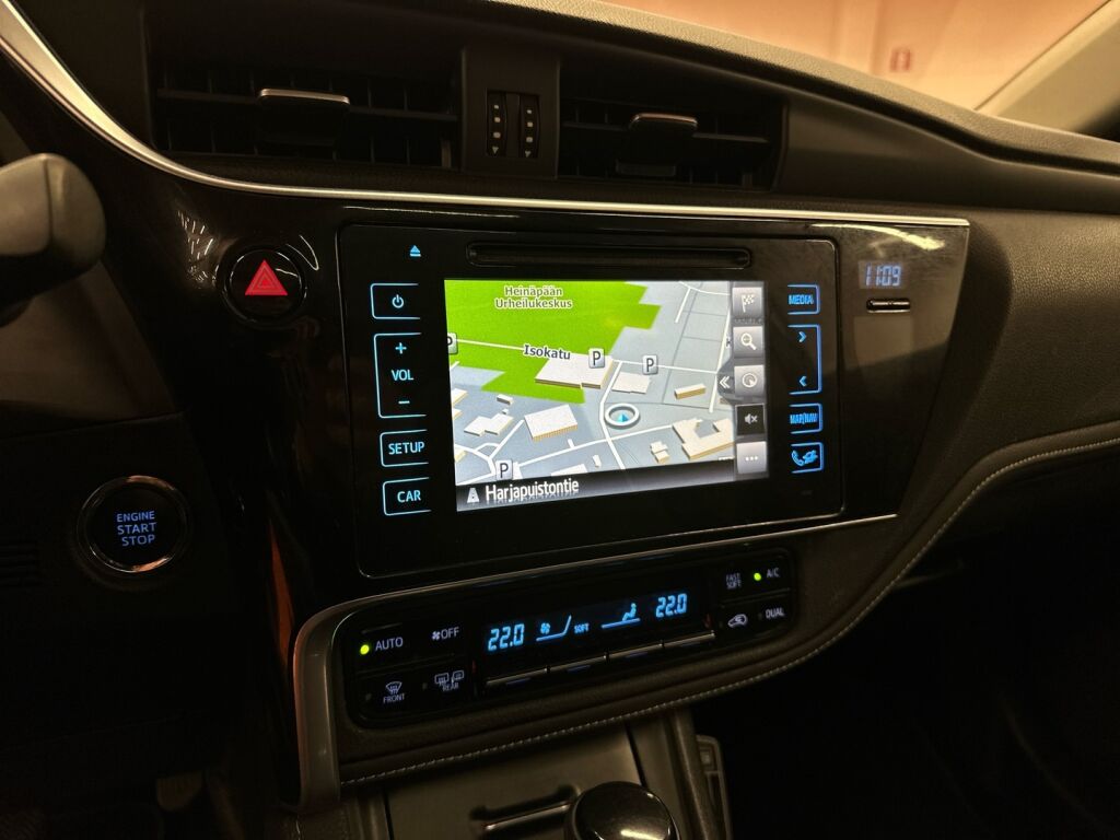 Toyota Auris 2017 Sininen