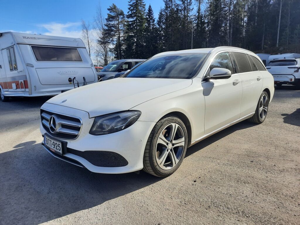Mercedes-Benz E 2016 Valkoinen