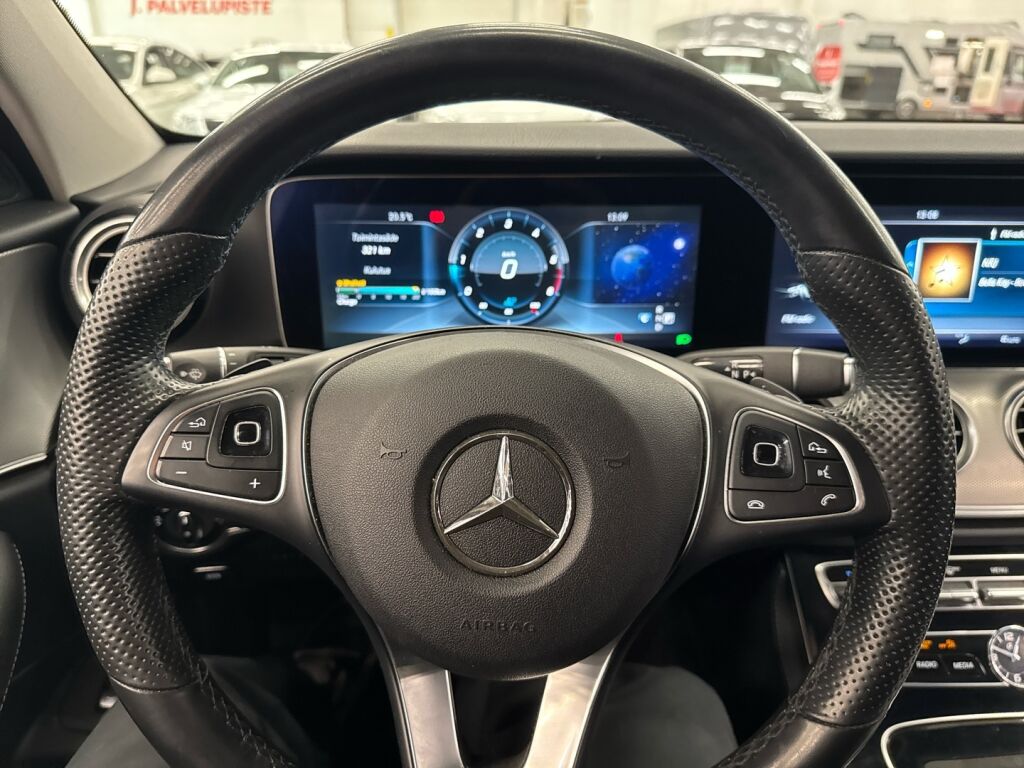 Mercedes-Benz E 2016 Valkoinen