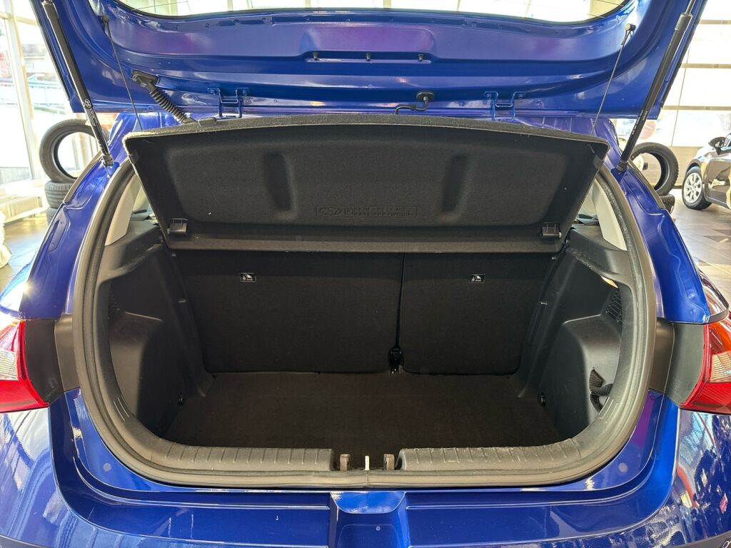 Hyundai i20 Hatchback 2021 Sininen