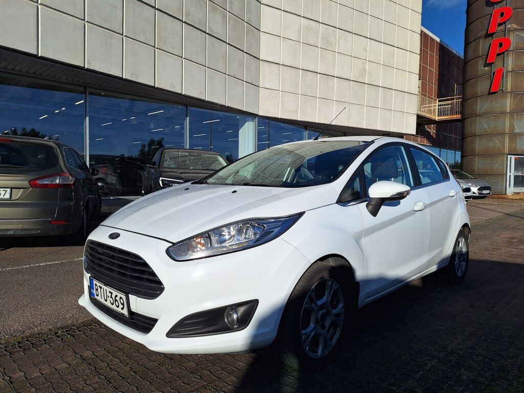 Ford Fiesta 2016 Valkoinen