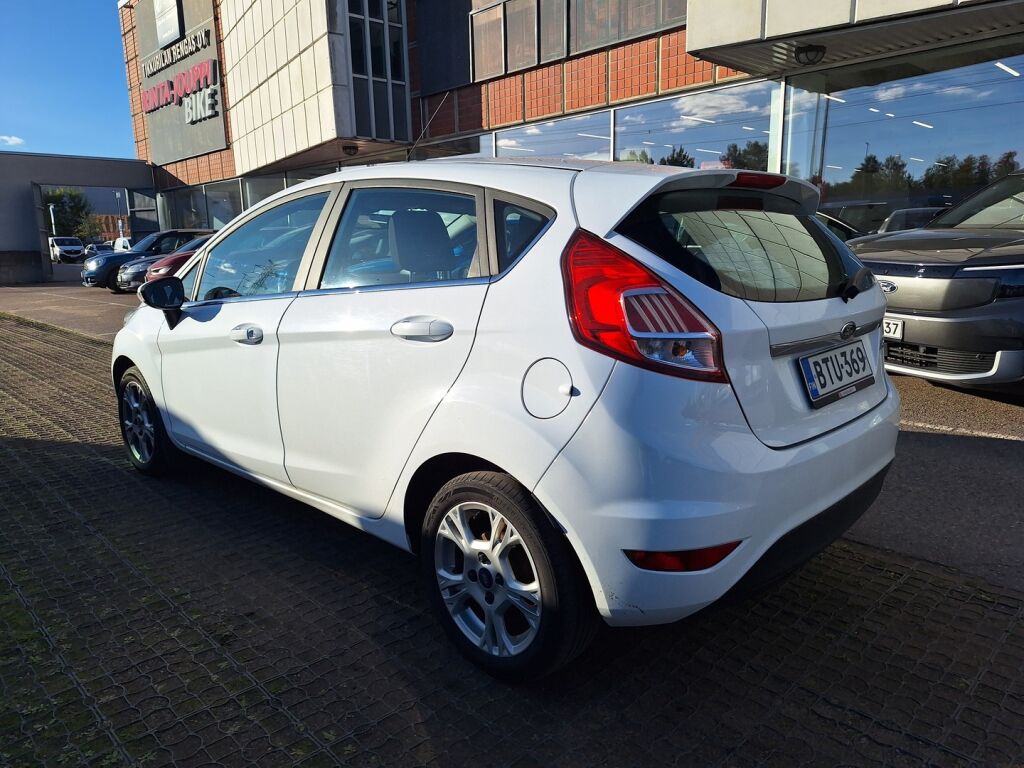 Ford Fiesta 2016 Valkoinen