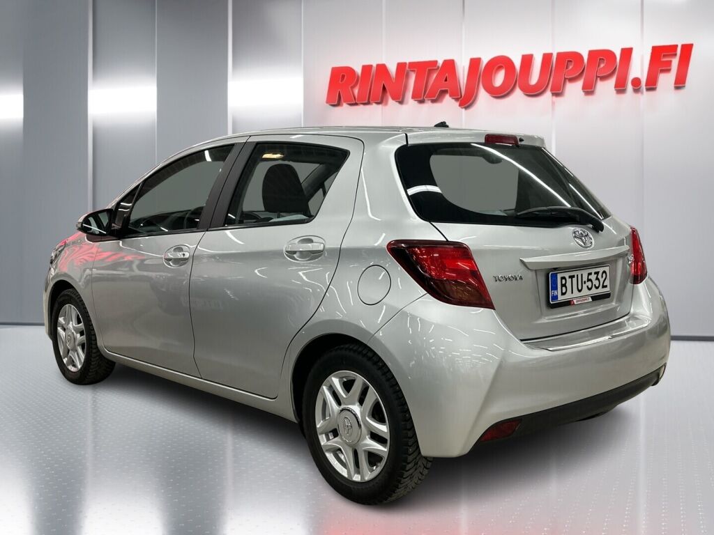 Toyota Yaris 2016 Hopea