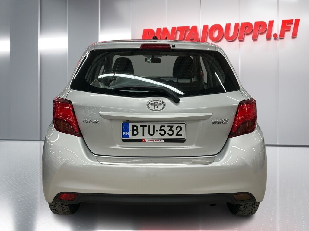 Toyota Yaris 2016 Hopea