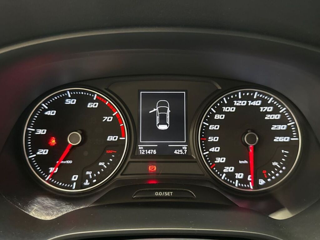 Seat Leon ST 2016 Harmaa